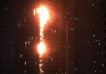 Пожар в небоскребе «Marina Torch» в Дубае